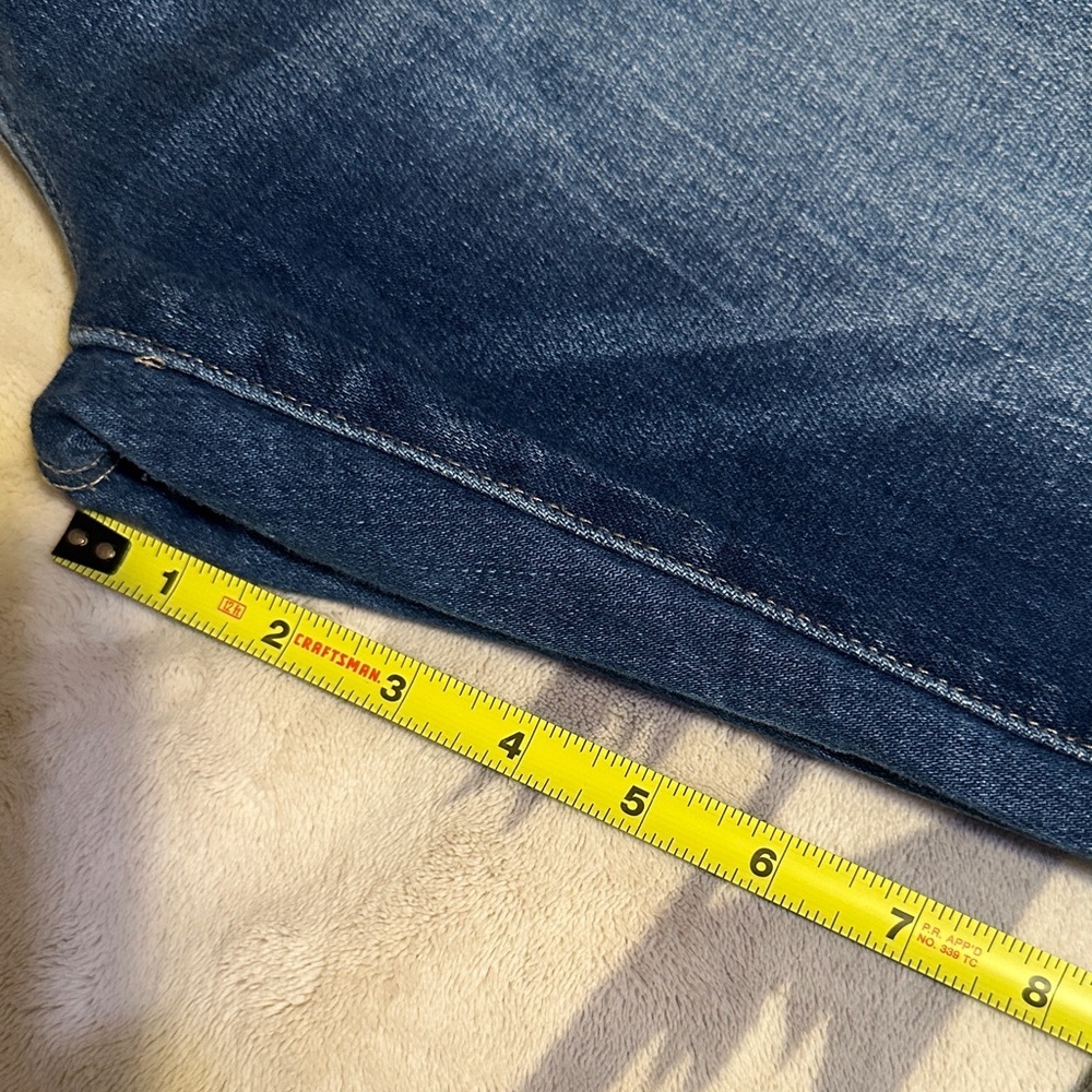A122. KanCan Women's Distressed slim straight Jeans in Dark Blue - Picture 8 of 10